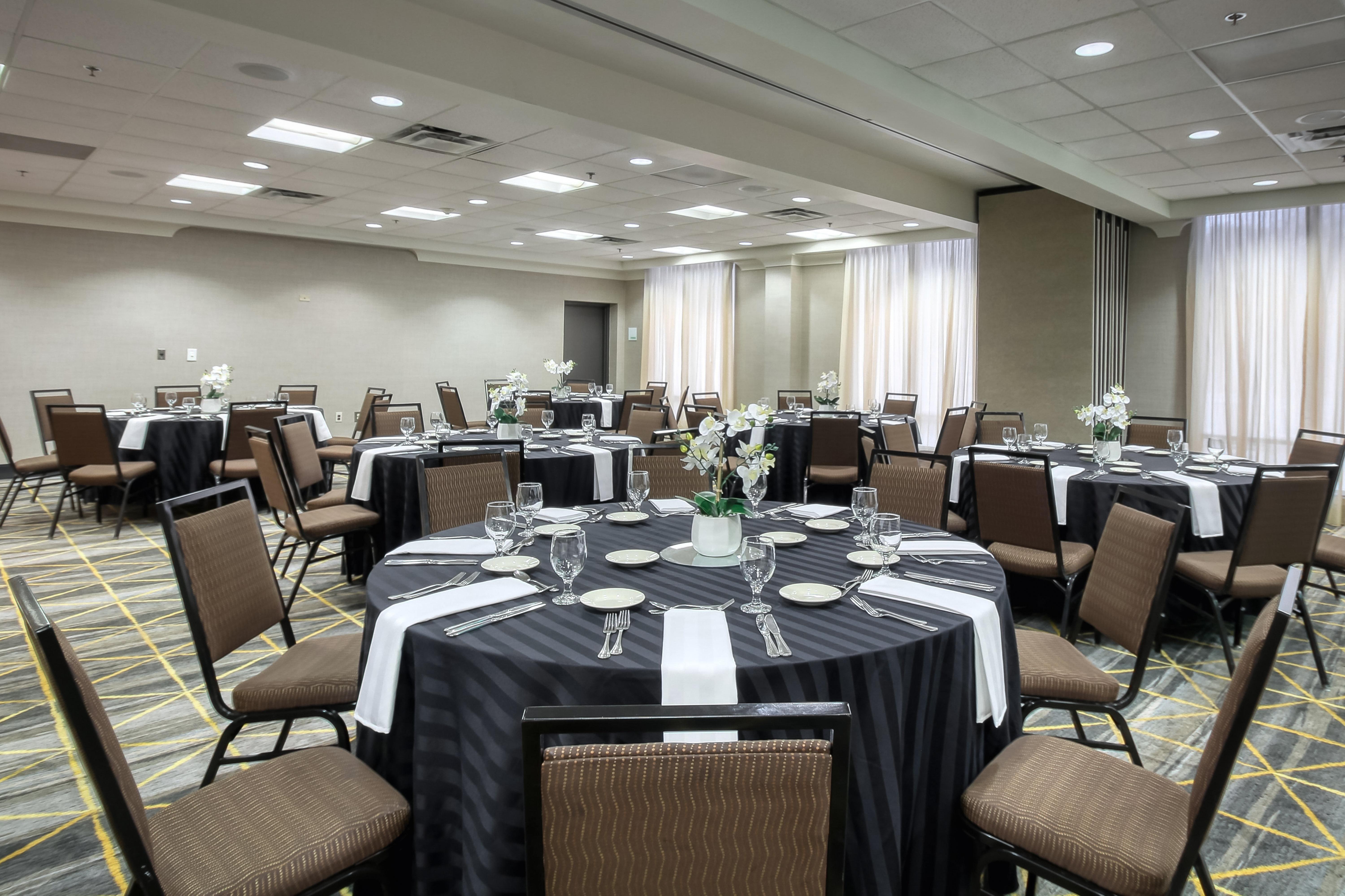 Holiday Inn & Suites Atlanta Airport North By Ihg College Park Luaran gambar